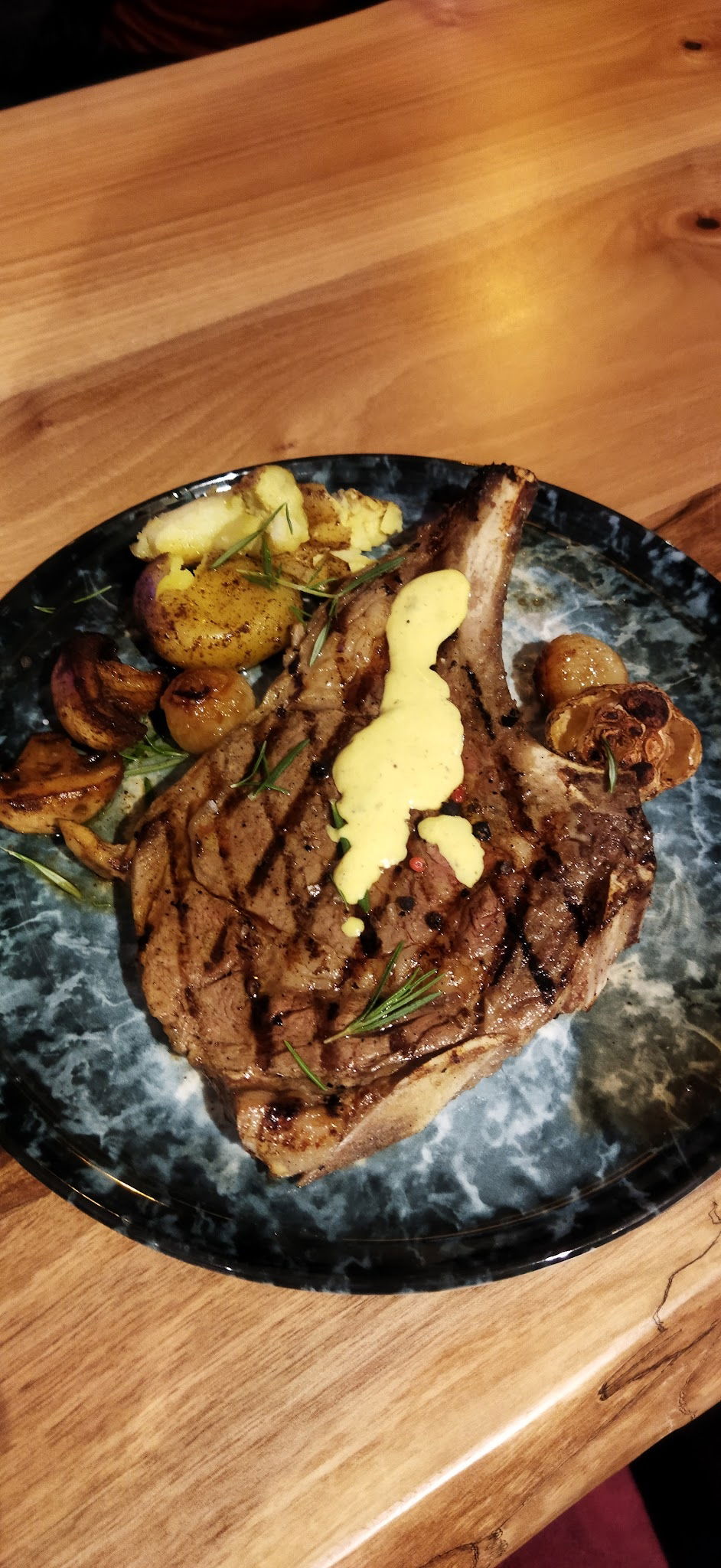 Senfoni̇ Restoran & Cafe