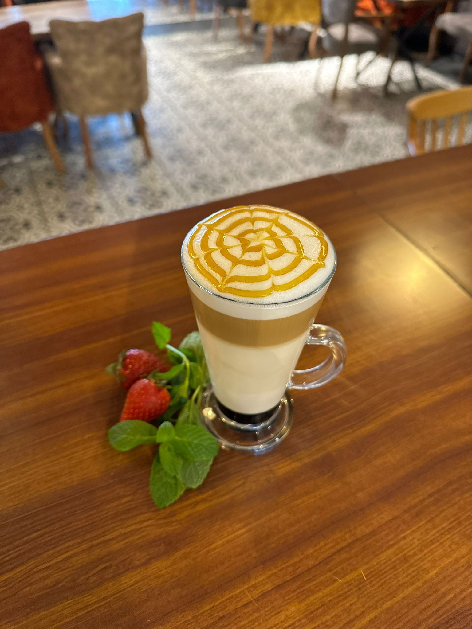 Senfoni̇ Restoran & Cafe