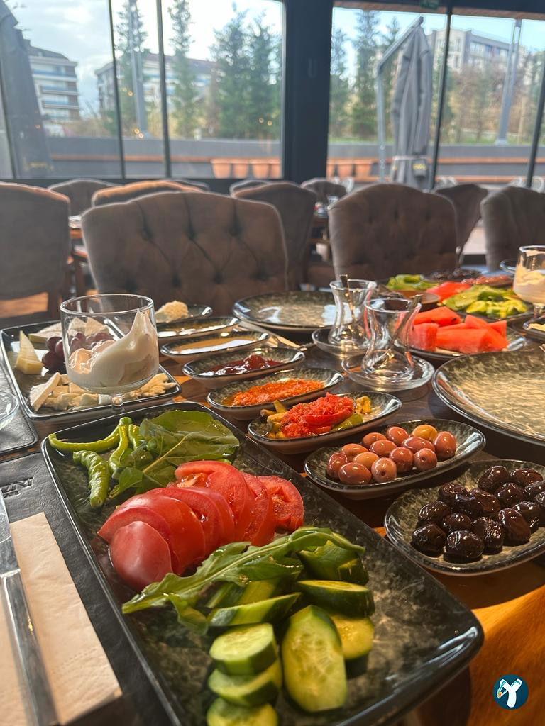 Senfoni̇ Restoran & Cafe