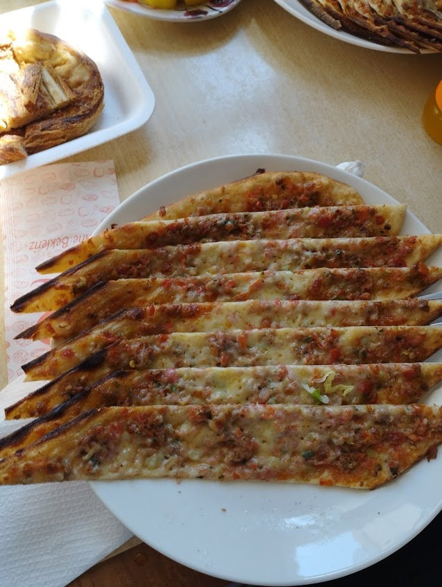 SALTANAT PİDE SALONU