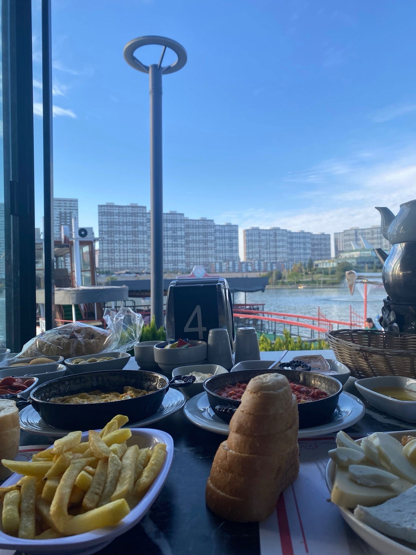 İlkays Cafe Restaurant