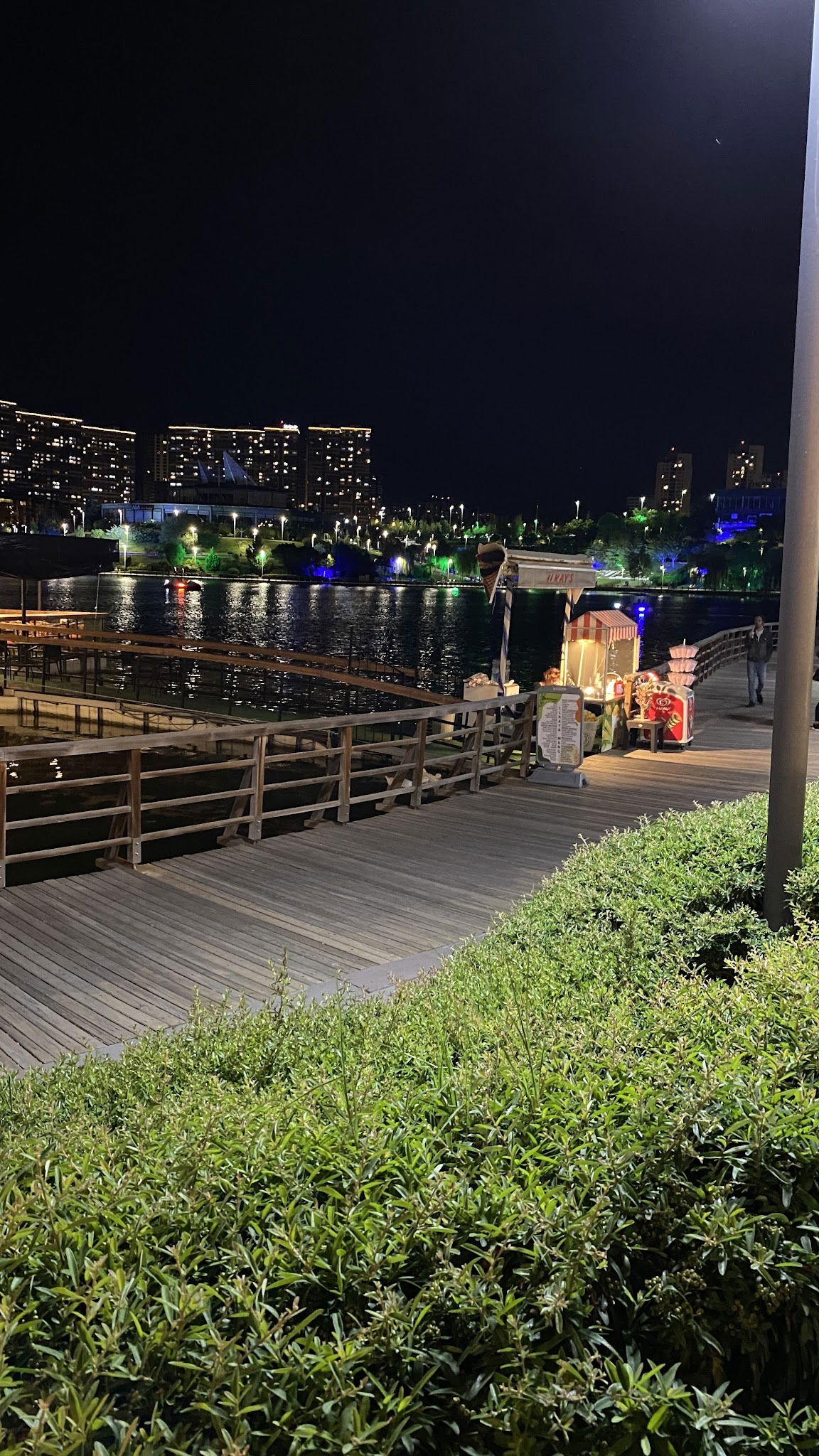 İlkays Cafe Restaurant