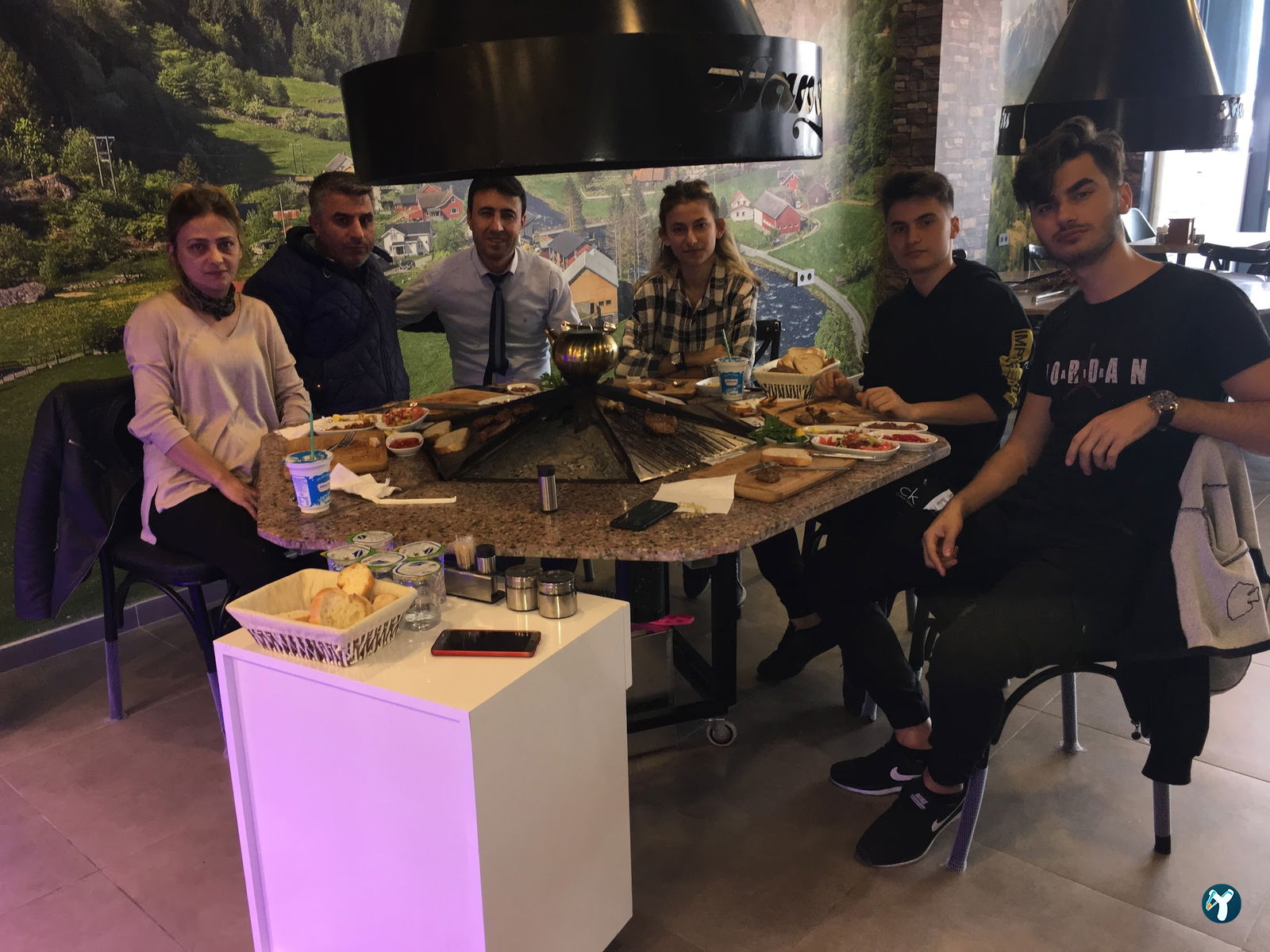 Hanoğlu Et Mangal & Van Kahvaltı Salonu