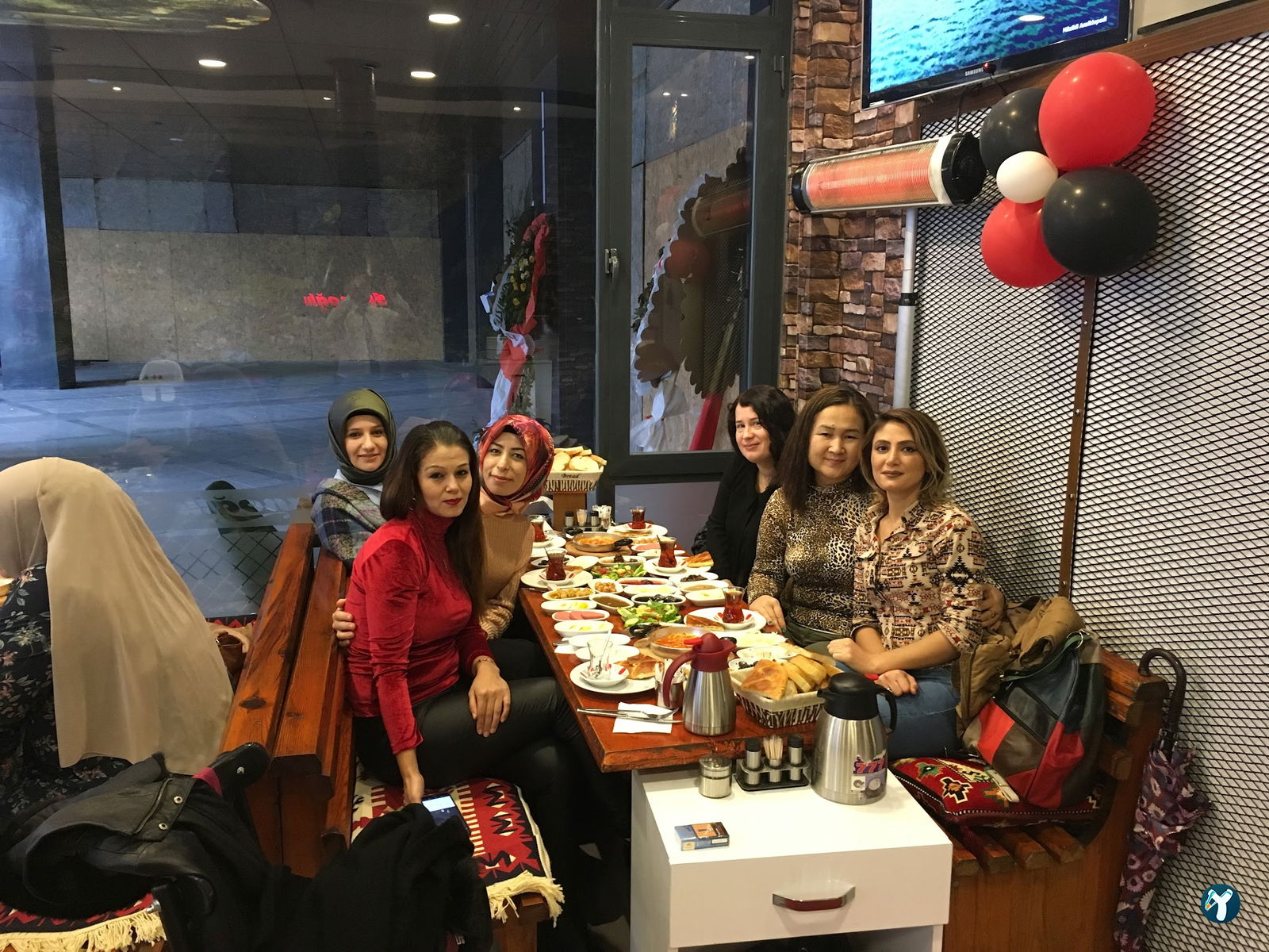 Hanoğlu Et Mangal & Van Kahvaltı Salonu