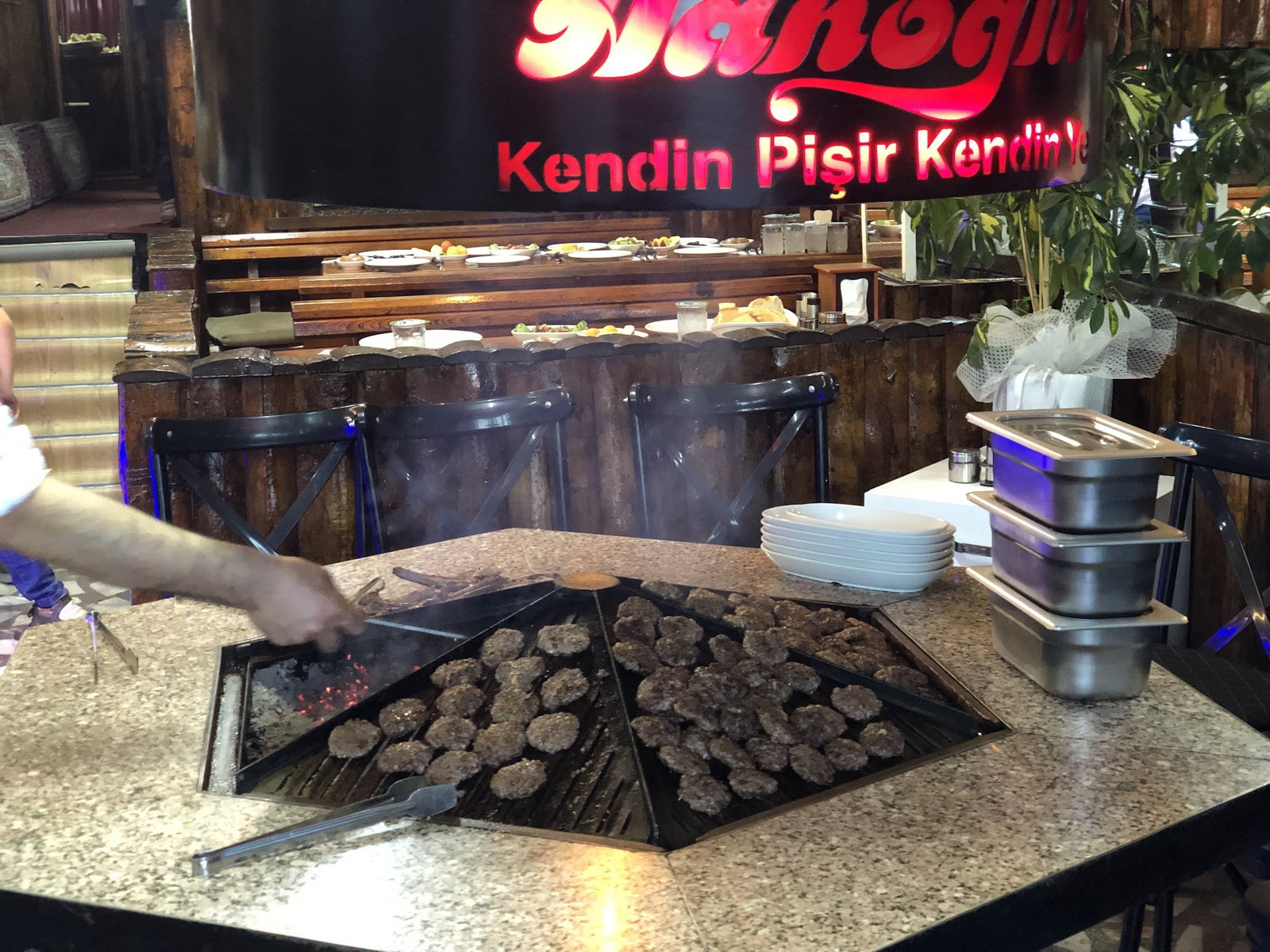 Hanoğlu Et Mangal & Van Kahvaltı Salonu