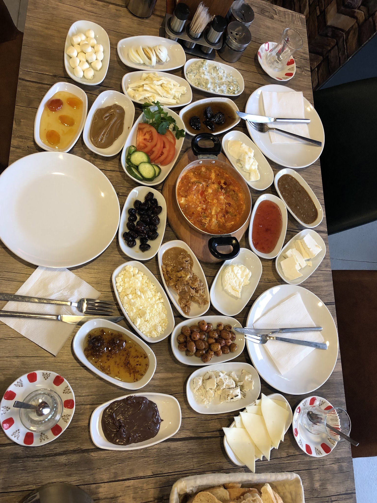 Hanoğlu Et Mangal & Van Kahvaltı Salonu