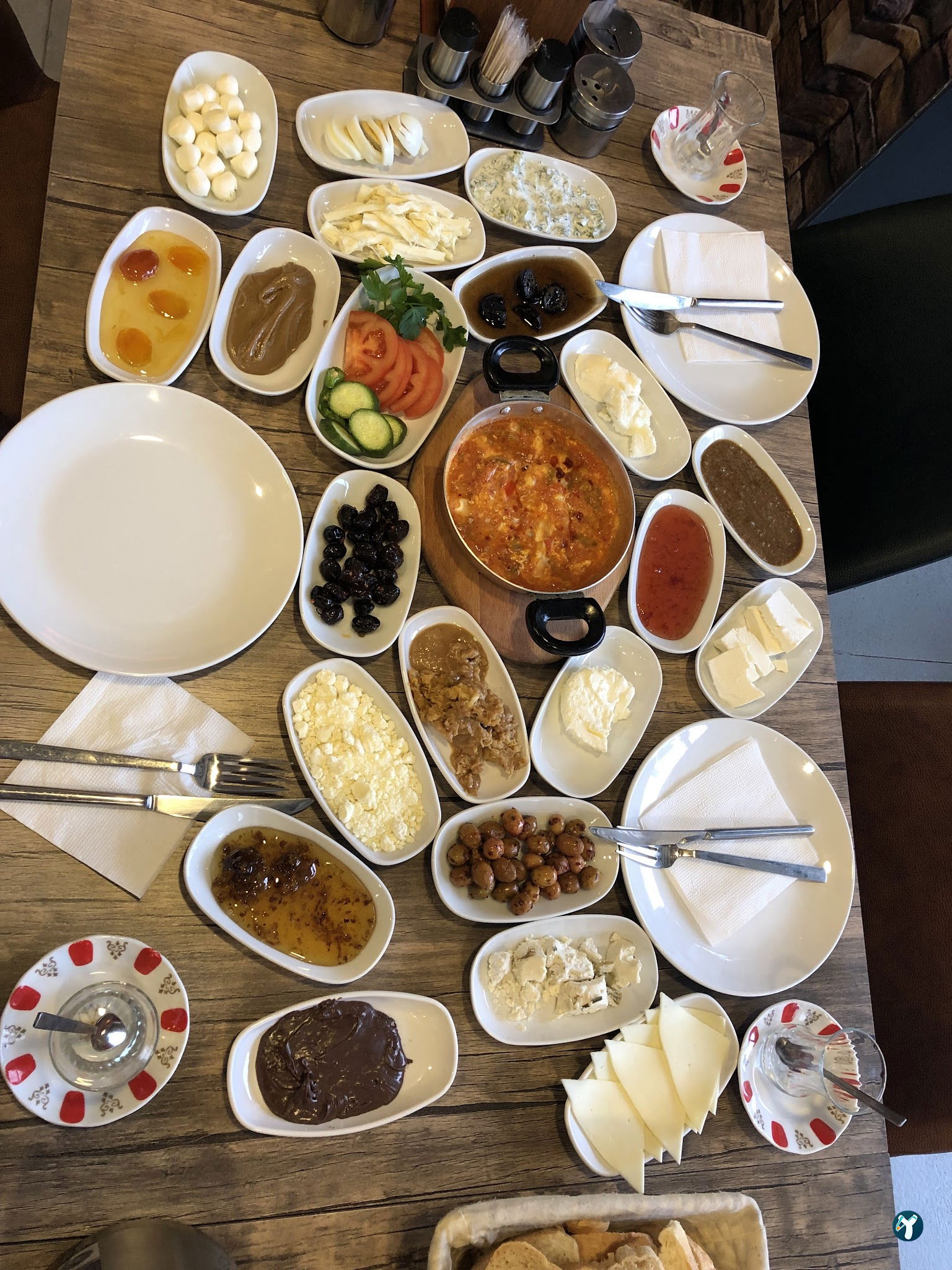 Hanoğlu Et Mangal & Van Kahvaltı Salonu