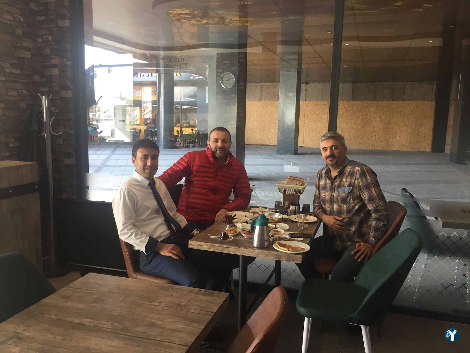 Hanoğlu Et Mangal & Van Kahvaltı Salonu