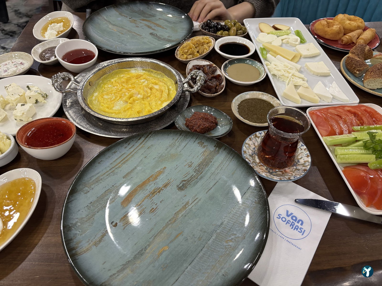Üsküdar Van Kahvaltı Salonu Cafe & Restaurant