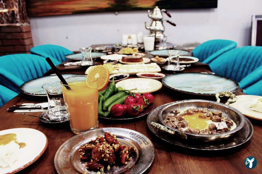 Üsküdar Van Kahvaltı Salonu Cafe & Restaurant