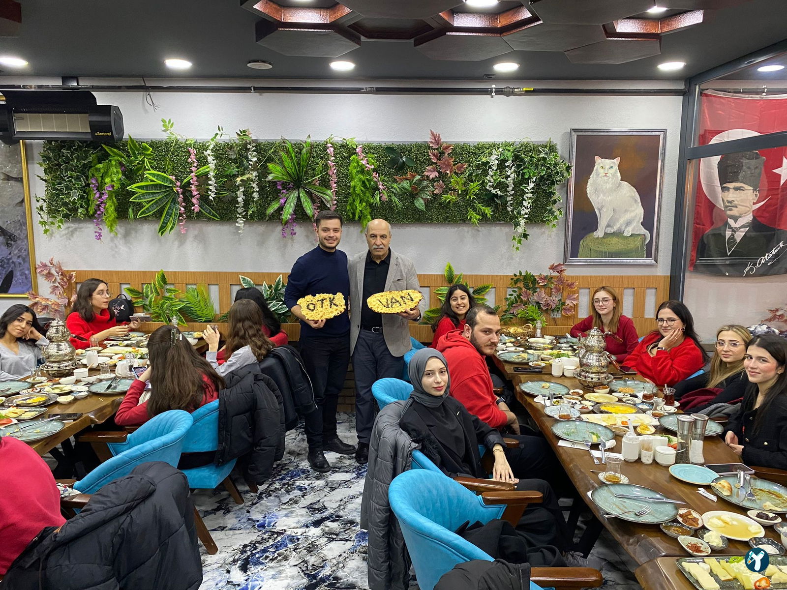Üsküdar Van Kahvaltı Salonu Cafe & Restaurant