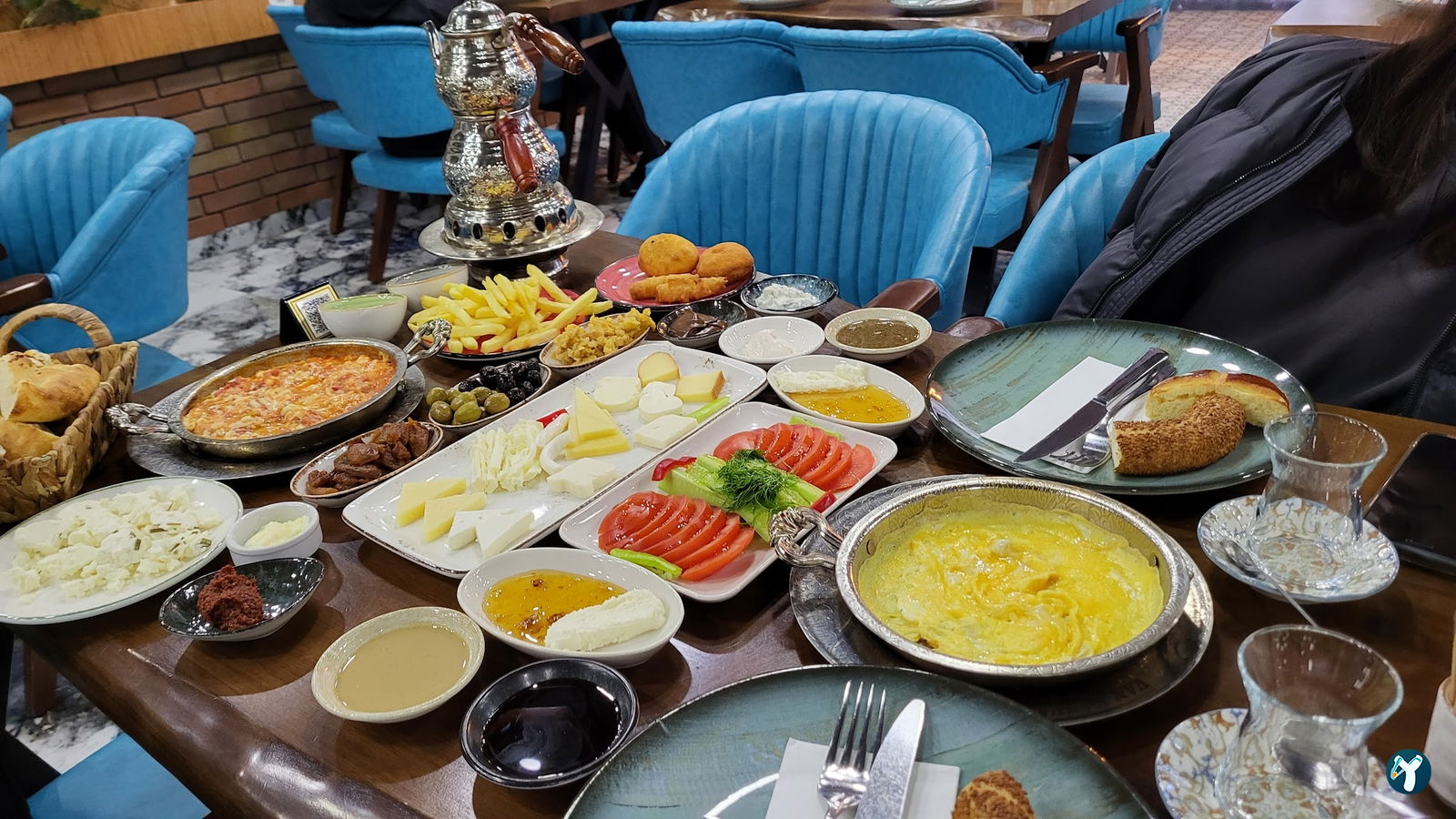 Üsküdar Van Kahvaltı Salonu Cafe & Restaurant