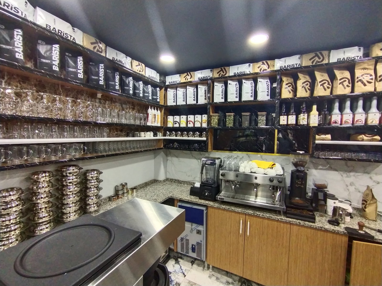 Üsküdar Van Kahvaltı Salonu Cafe & Restaurant