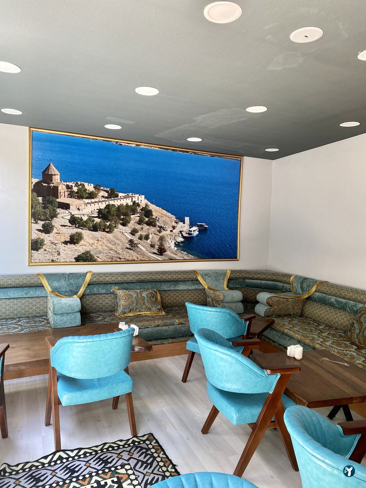 Üsküdar Van Kahvaltı Salonu Cafe & Restaurant