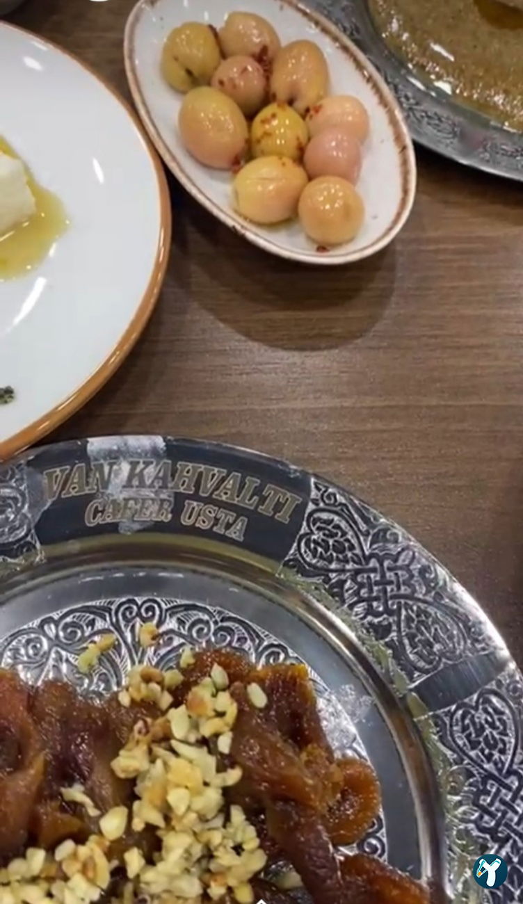 Üsküdar Van Kahvaltı Salonu Cafe & Restaurant