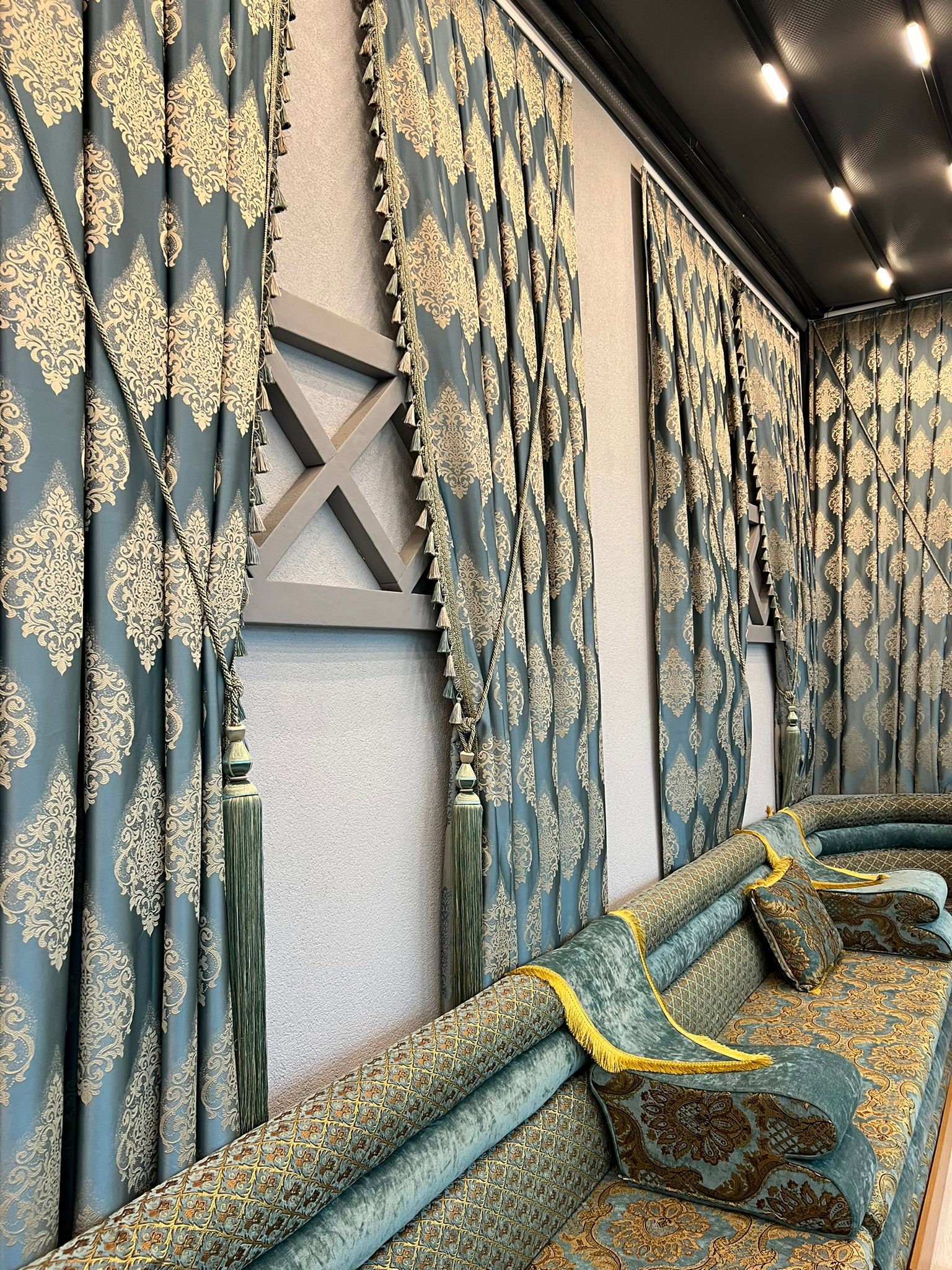 Üsküdar Van Kahvaltı Salonu Cafe & Restaurant