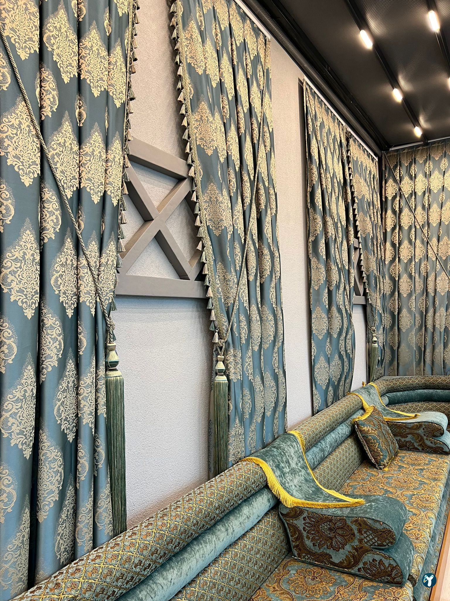 Üsküdar Van Kahvaltı Salonu Cafe & Restaurant