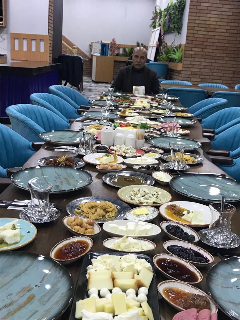 Üsküdar Van Kahvaltı Salonu Cafe & Restaurant