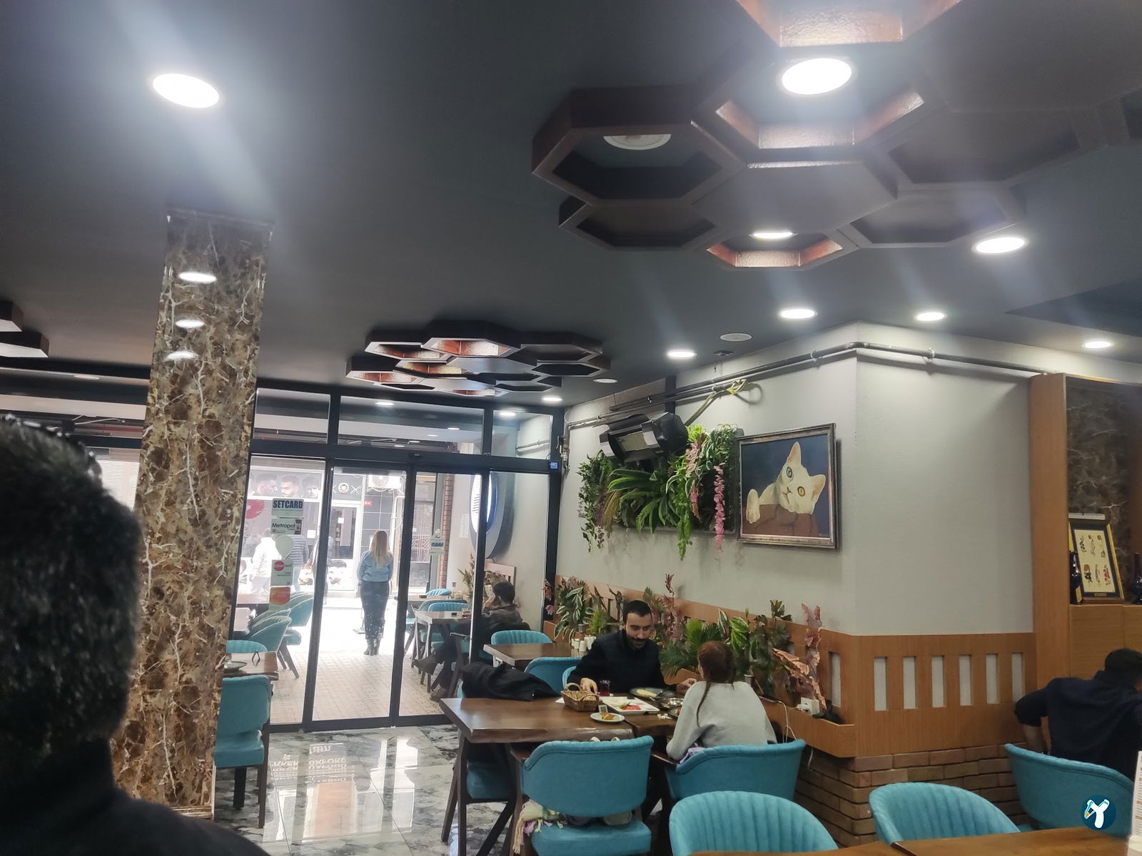 Üsküdar Van Kahvaltı Salonu Cafe & Restaurant