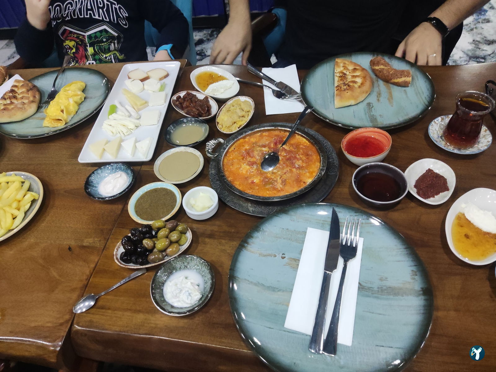 Üsküdar Van Kahvaltı Salonu Cafe & Restaurant
