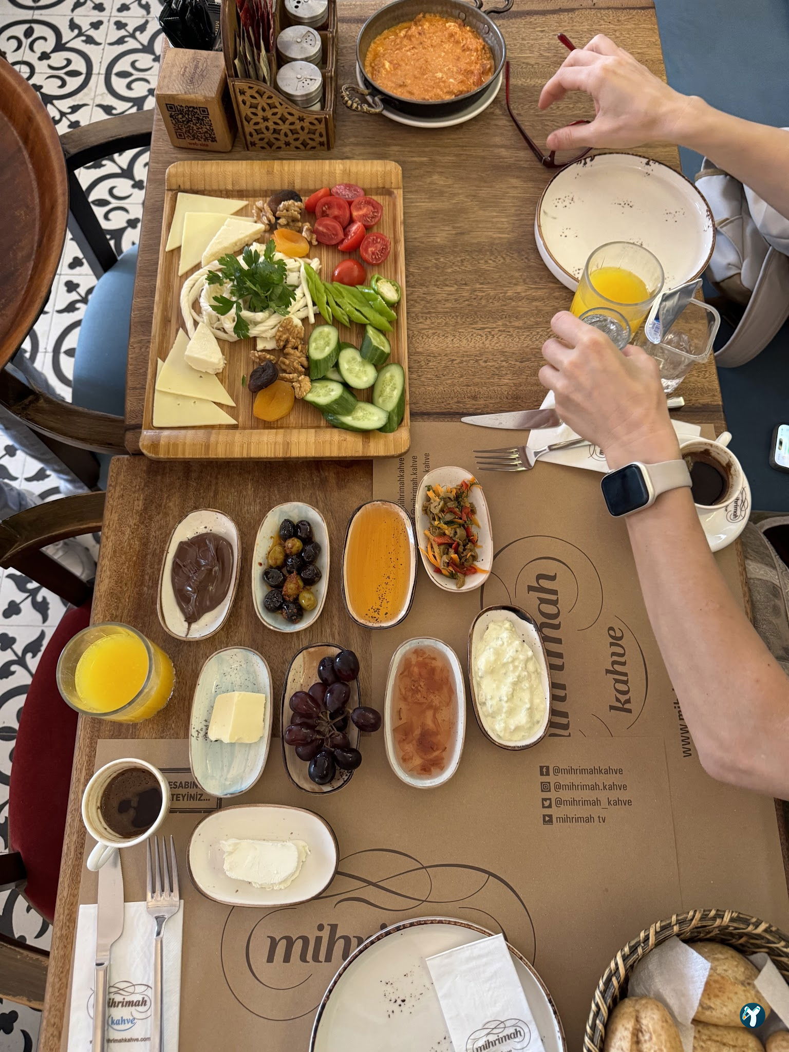 Üsküdar Van Kahvaltı Salonu Cafe & Restaurant