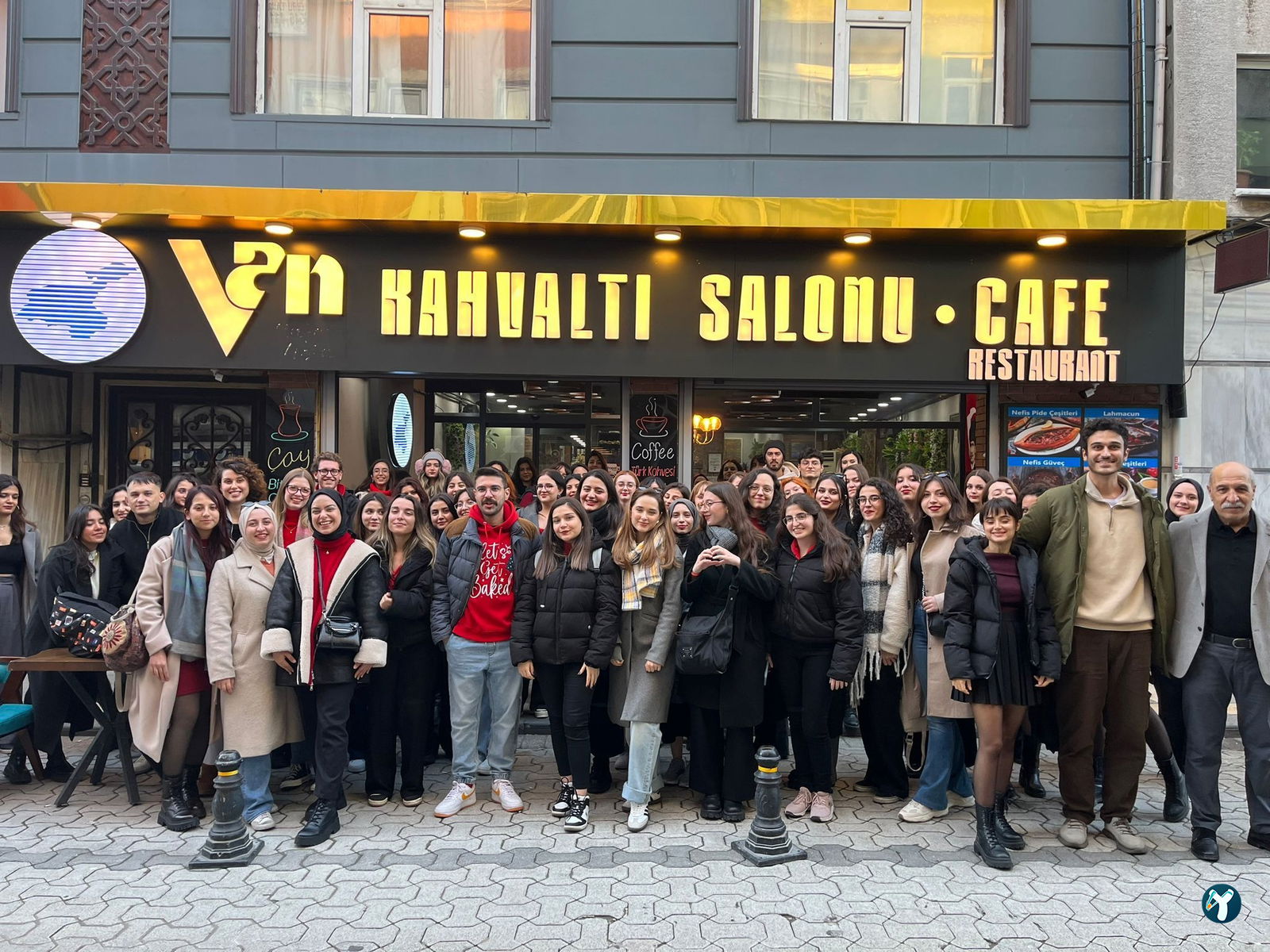 Üsküdar Van Kahvaltı Salonu Cafe & Restaurant