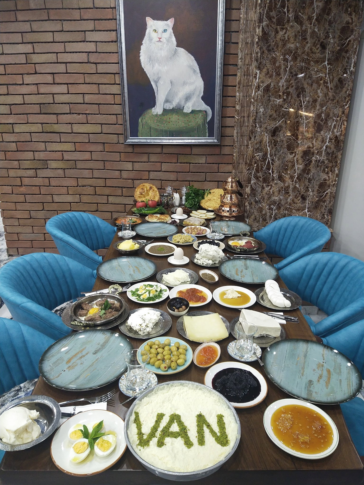 Üsküdar Van Kahvaltı Salonu Cafe & Restaurant