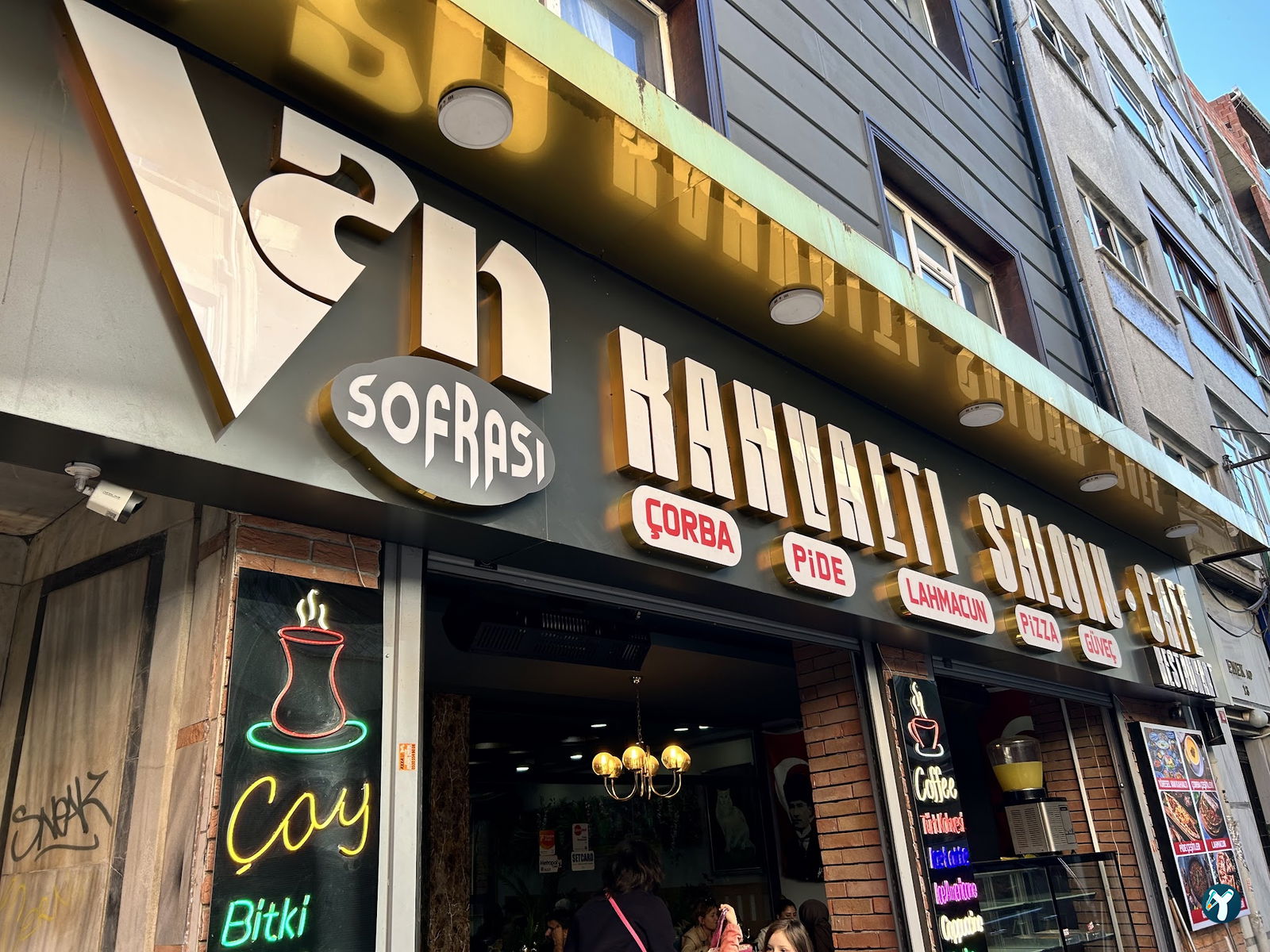 Üsküdar Van Kahvaltı Salonu Cafe & Restaurant