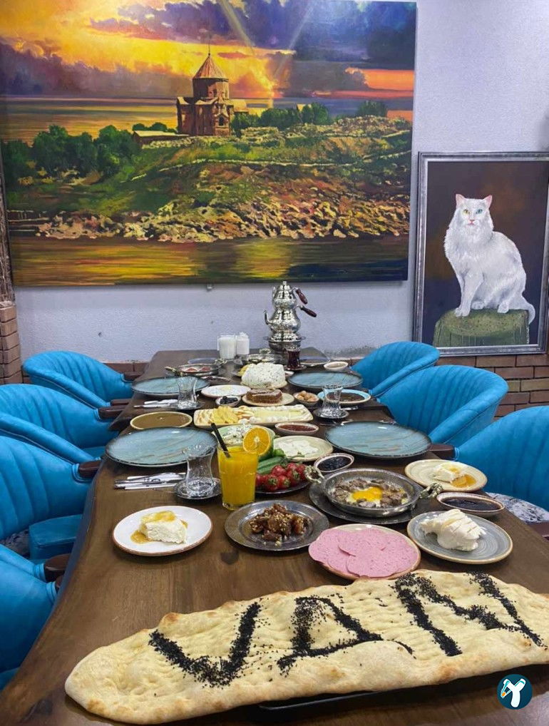 Üsküdar Van Kahvaltı Salonu Cafe & Restaurant