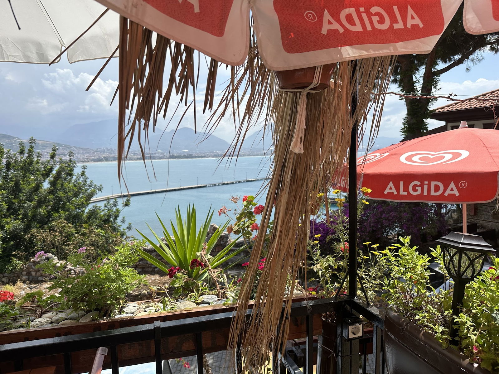 Konak Cafe & Restaurant