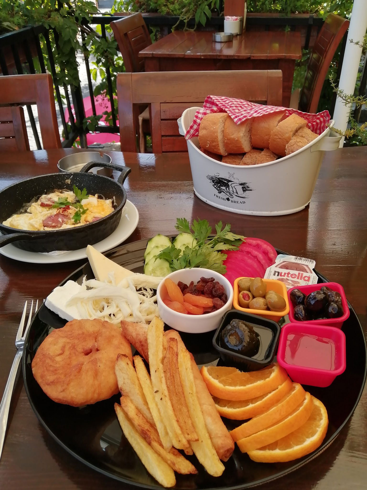 Konak Cafe & Restaurant