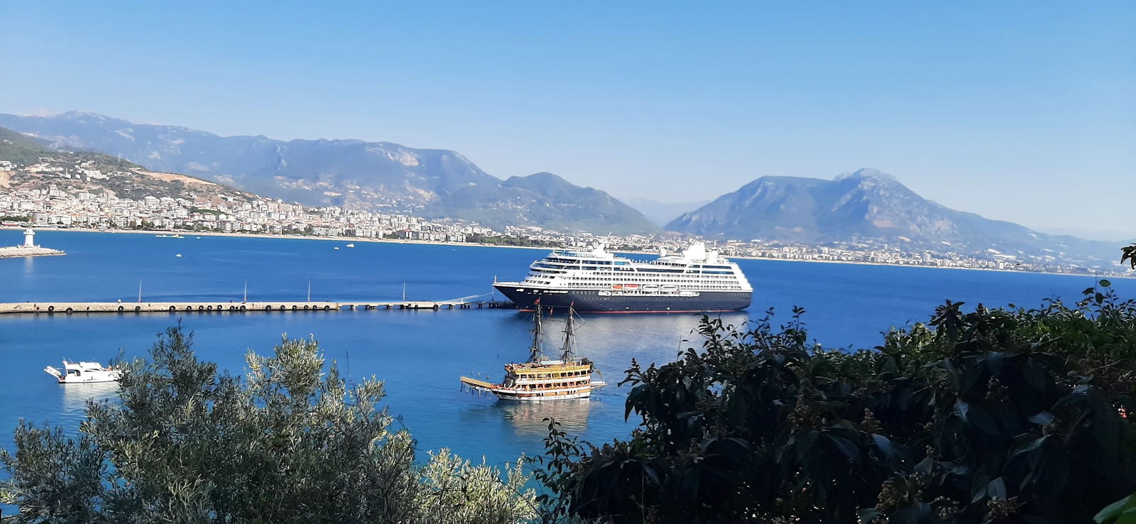 Konak Cafe & Restaurant