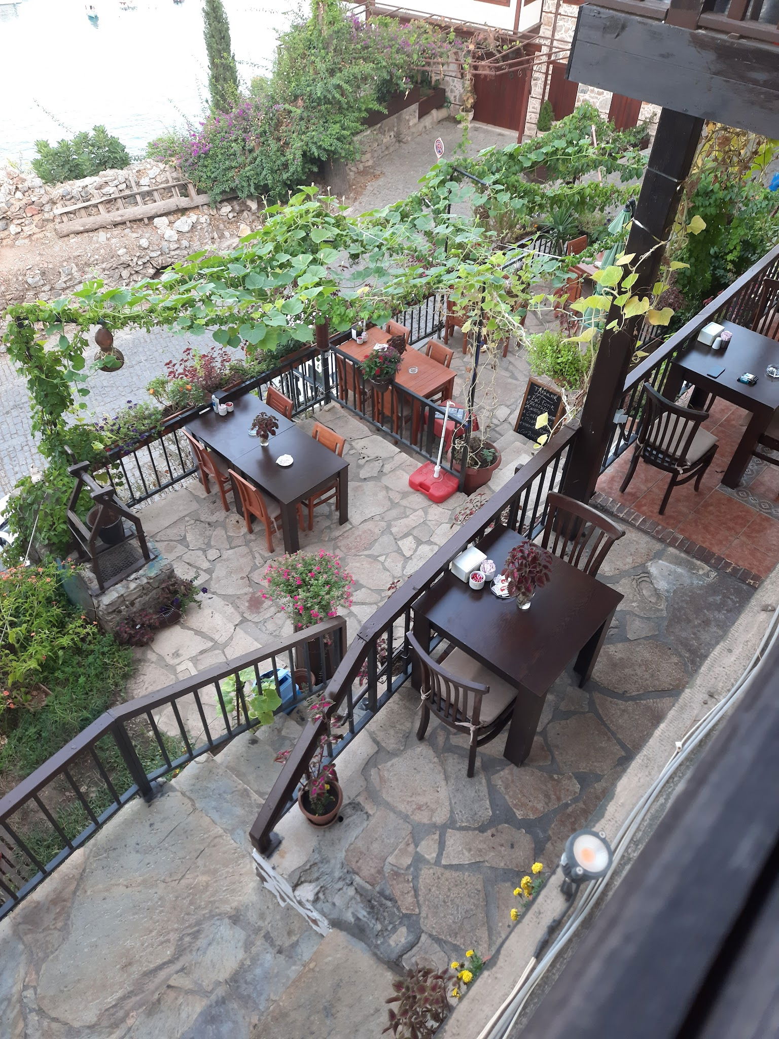 Konak Cafe & Restaurant