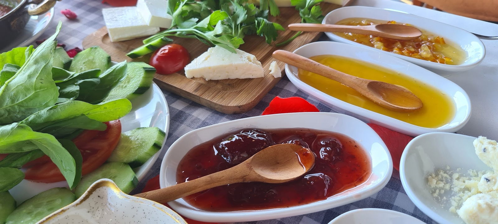 Konak Cafe & Restaurant