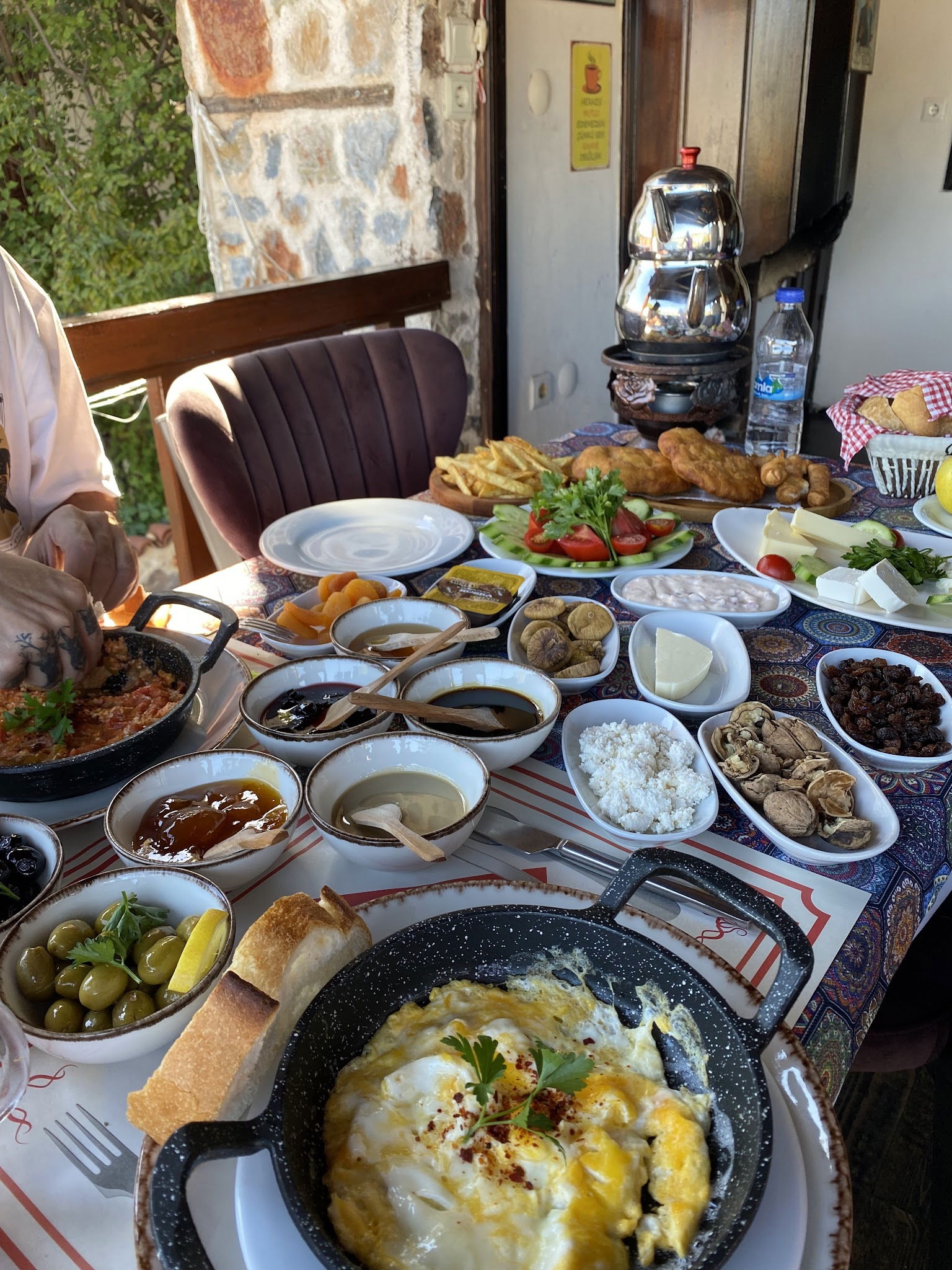 Konak Cafe & Restaurant