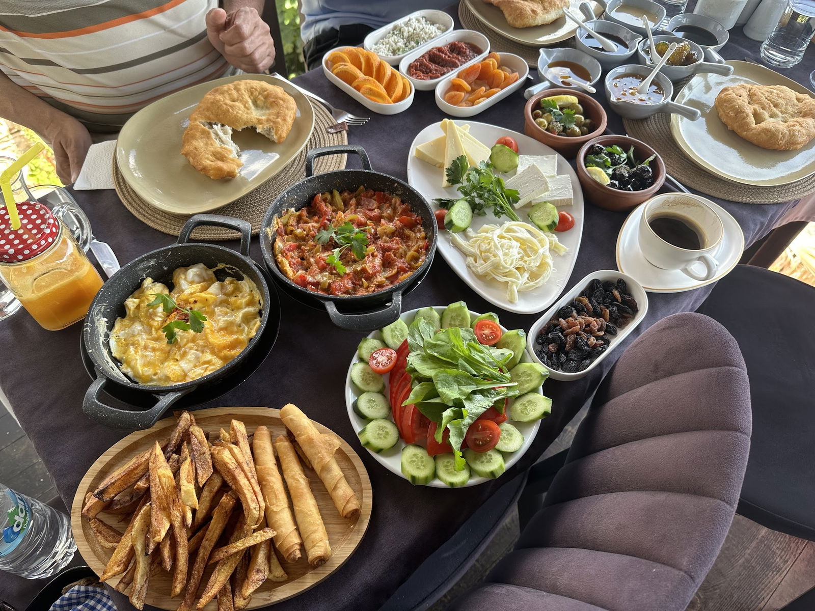 Konak Cafe & Restaurant