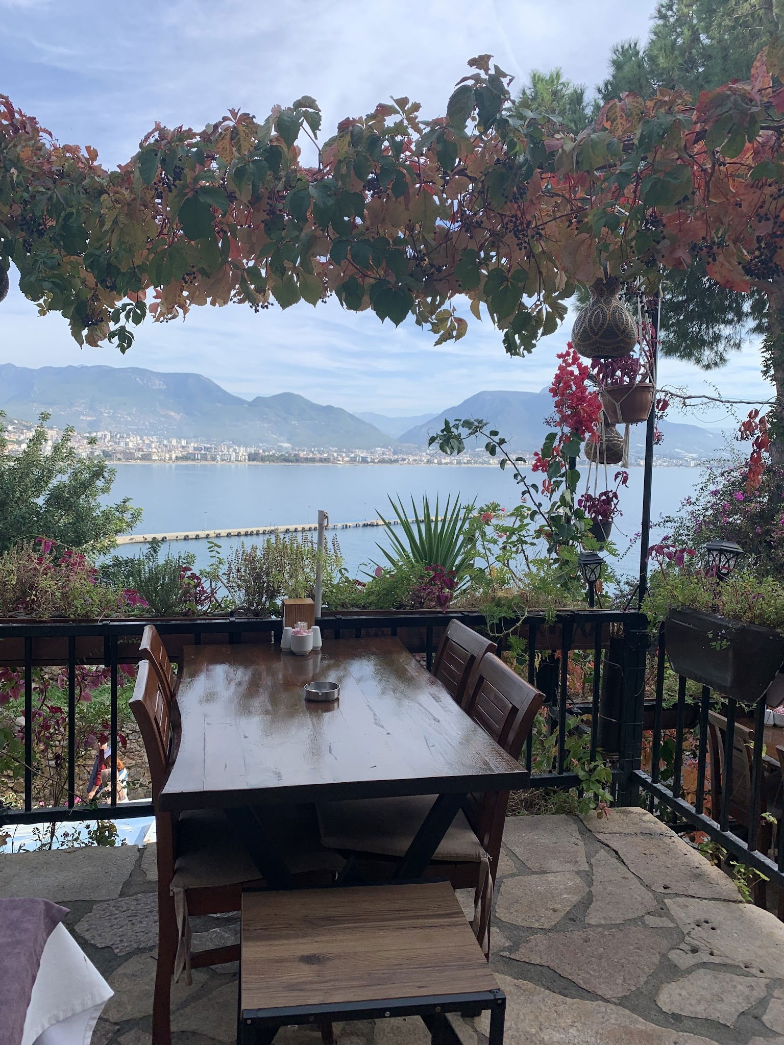 Konak Cafe & Restaurant