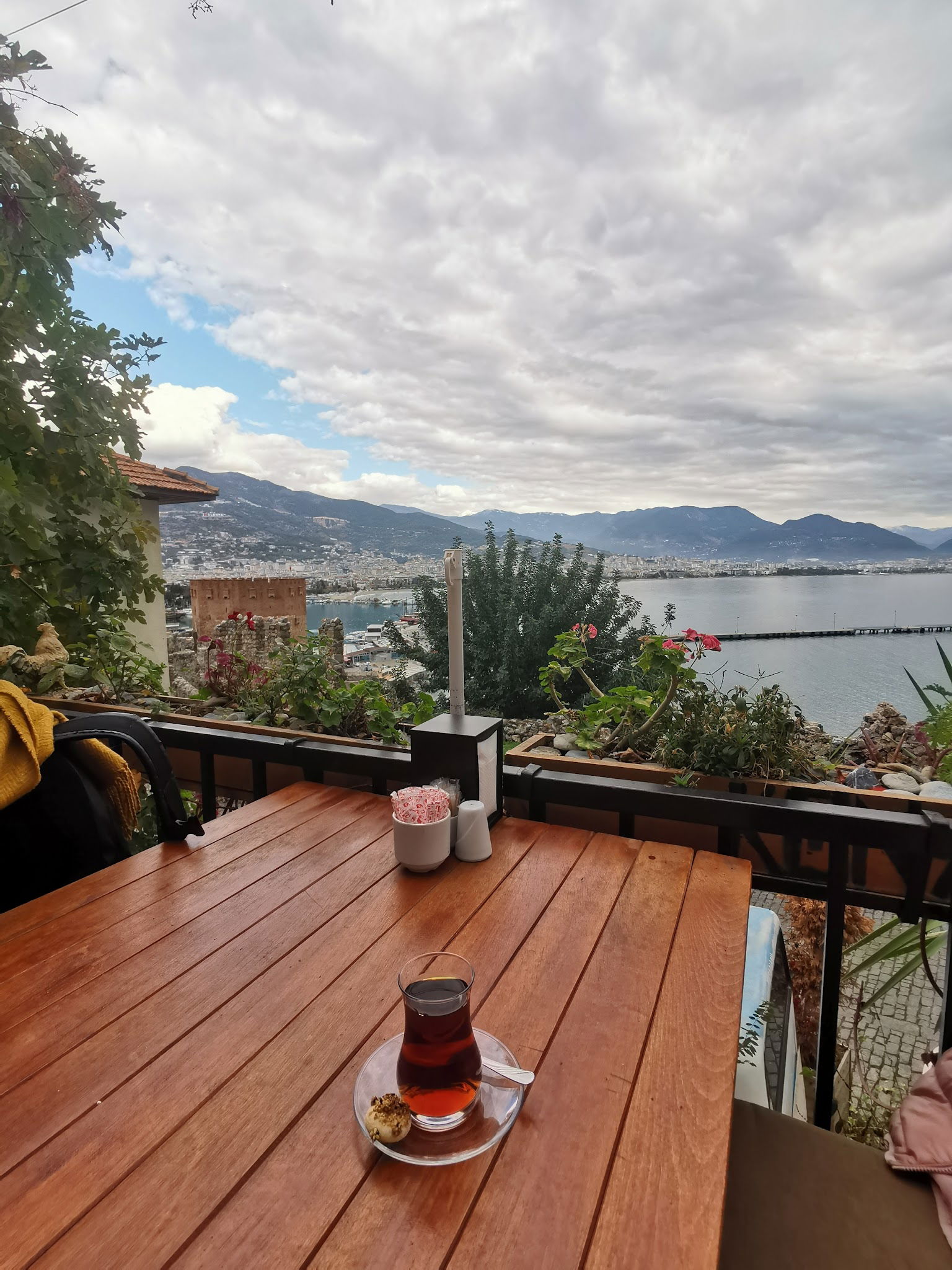 Konak Cafe & Restaurant