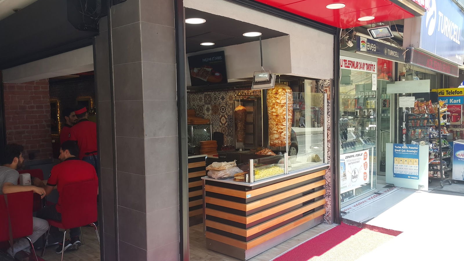 By Beyaz Döner 500 Evler