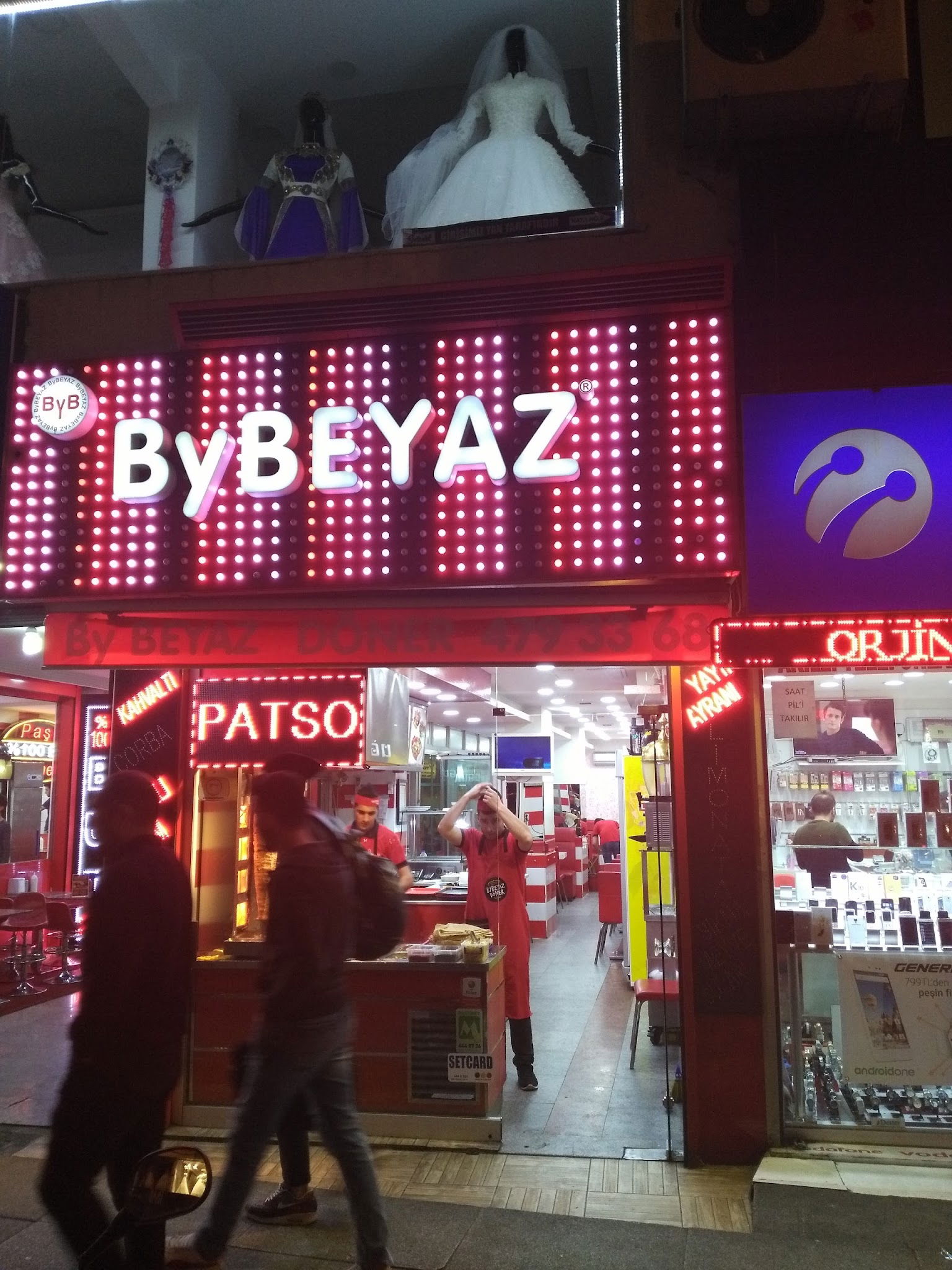 By Beyaz Döner 500 Evler