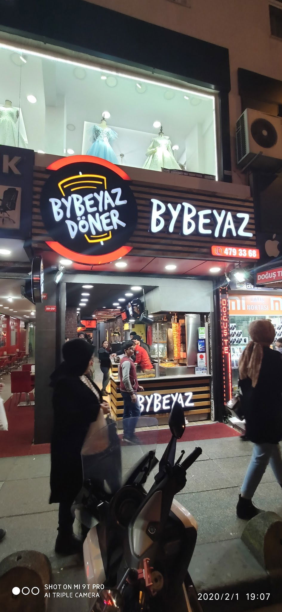 By Beyaz Döner 500 Evler