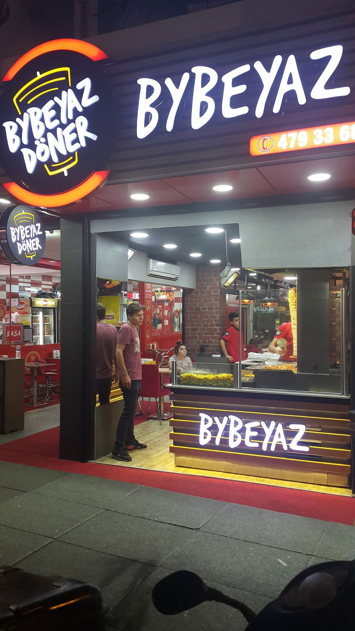 By Beyaz Döner 500 Evler