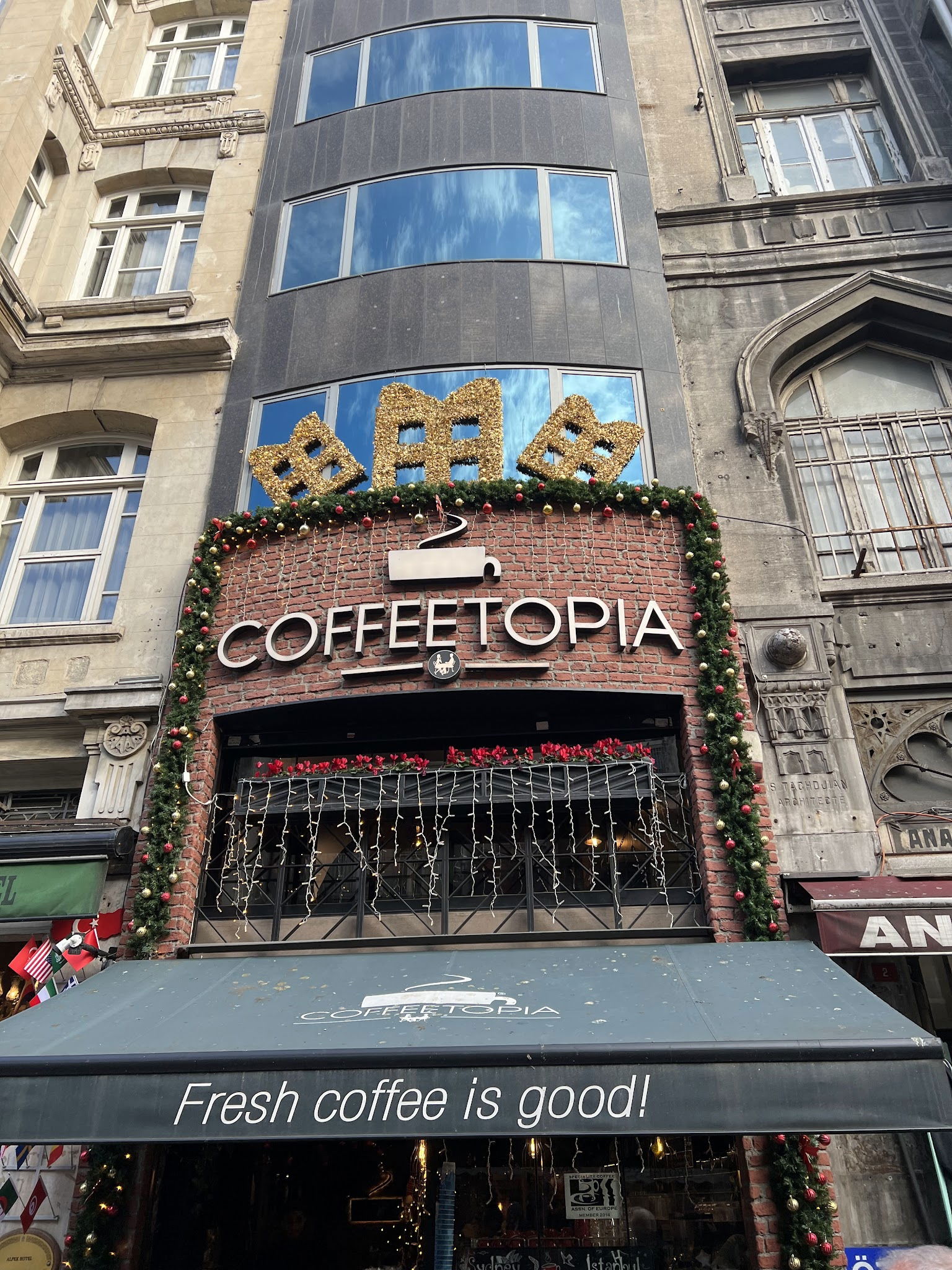 Coffeetopia Eminönü