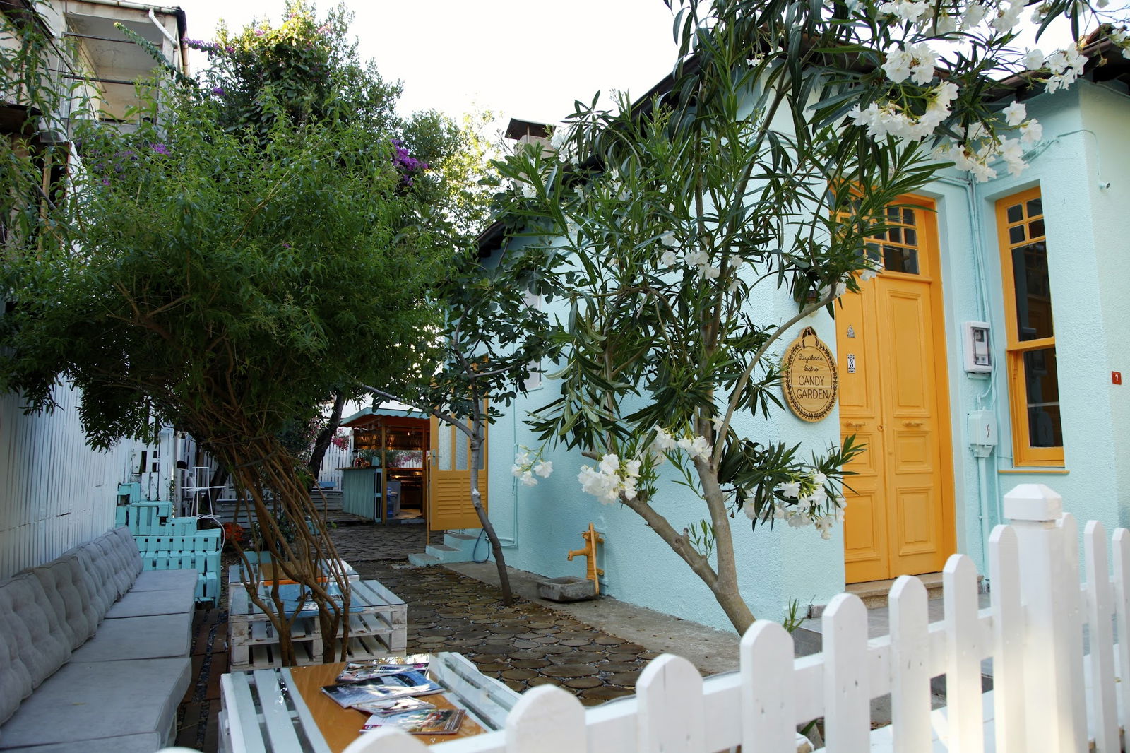 Büyükada Bistro Candy Garden Restaurant Cafe