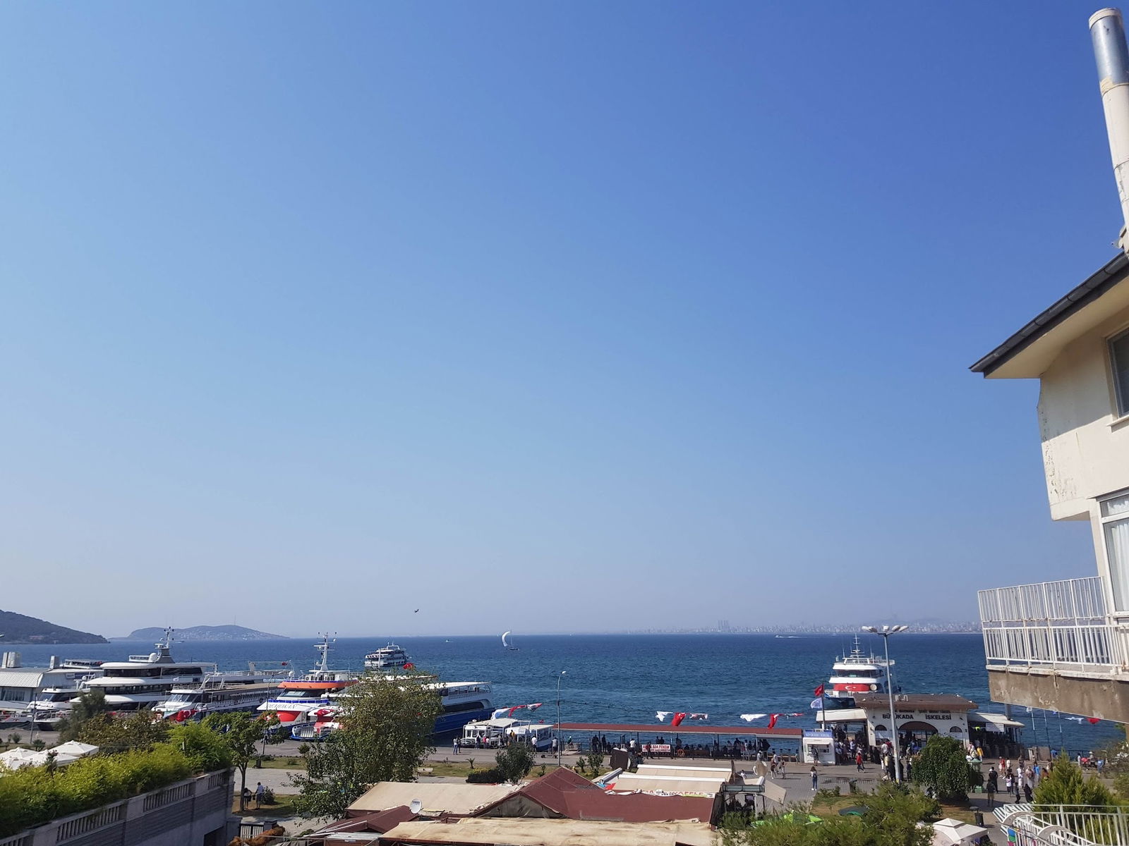 Büyükada Bistro Candy Garden Restaurant Cafe