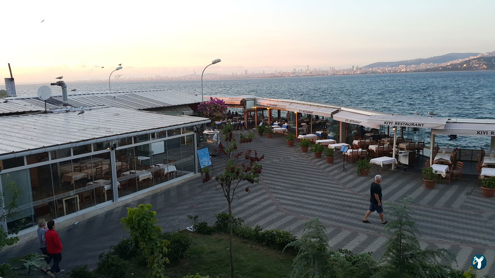 Büyükada Bistro Candy Garden Restaurant Cafe