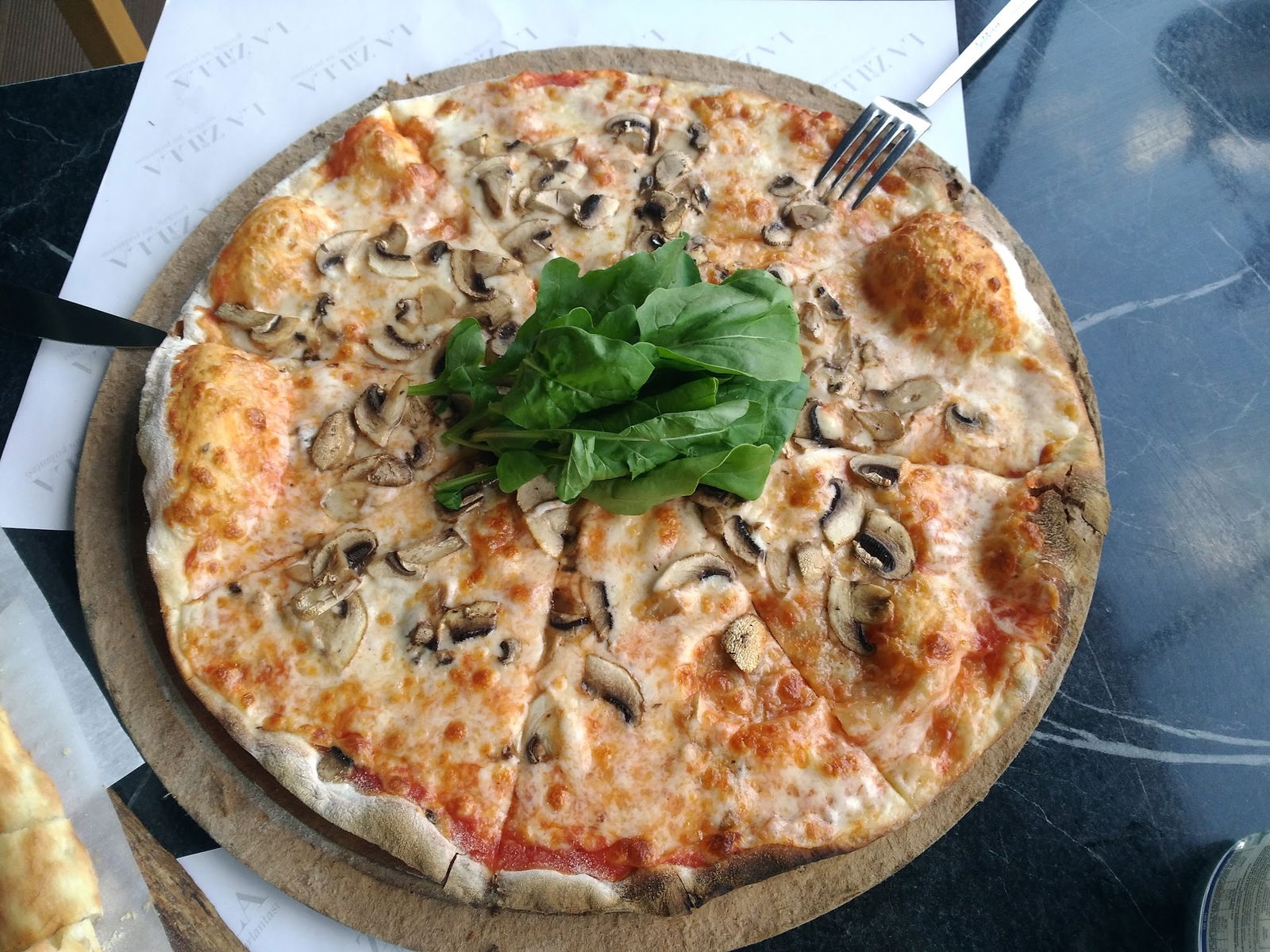 Lazilla Cafe & Restaurant