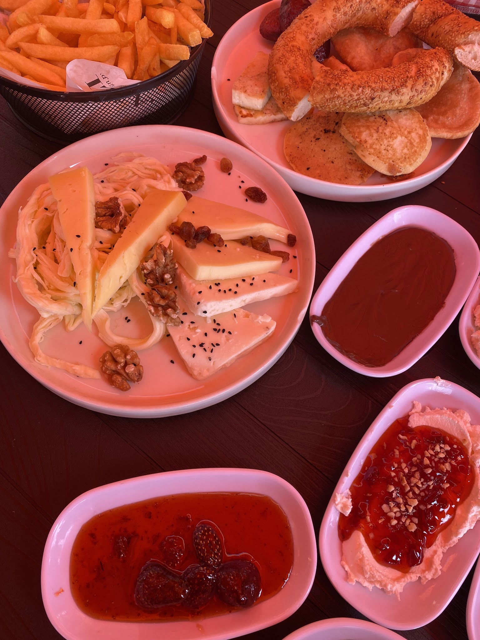 Lazilla Cafe & Restaurant