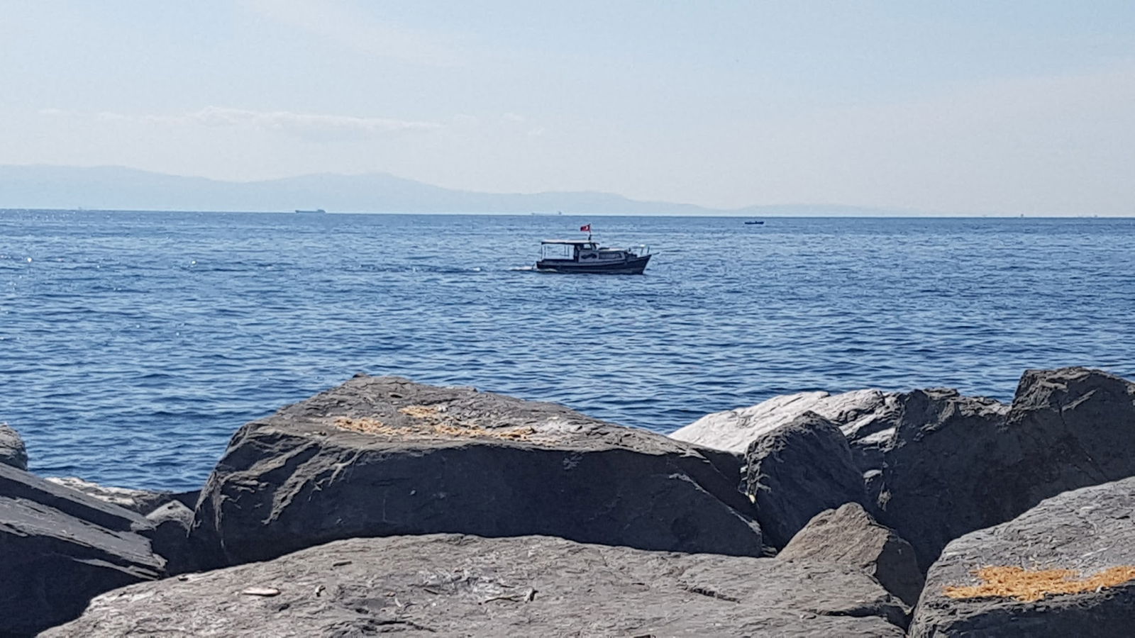 Lazilla Cafe & Restaurant