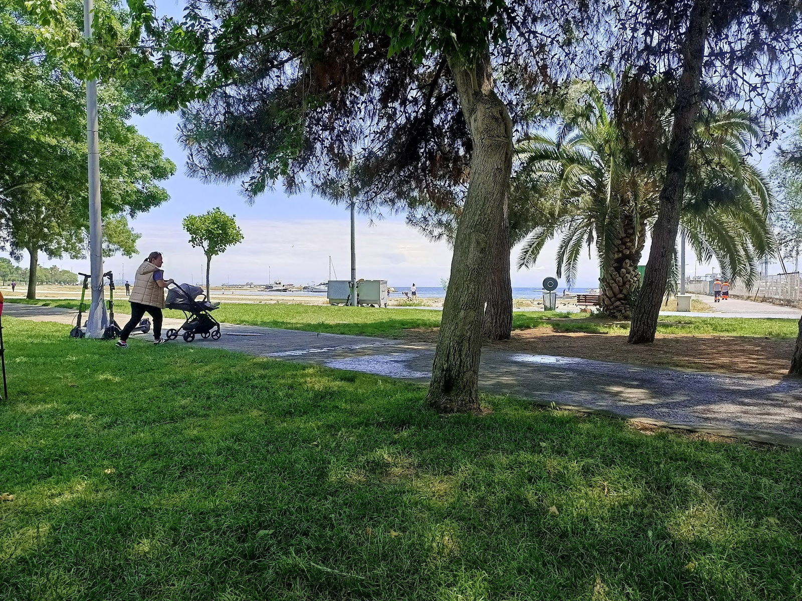 Lazilla Cafe & Restaurant